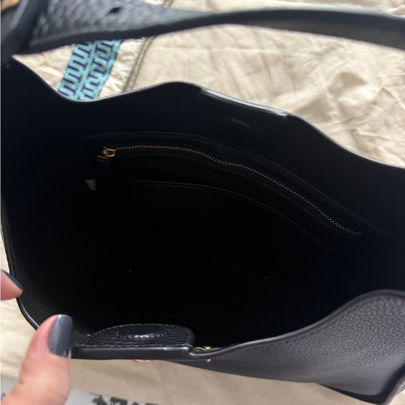 Tory Burch Miller Classic Shoulder Bag: BRAND NEW/NEVER USED - Picture 8 of 8